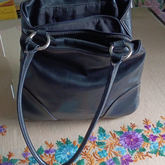 Ladies hand bag Liz Claiborne - Picture 4 of 15